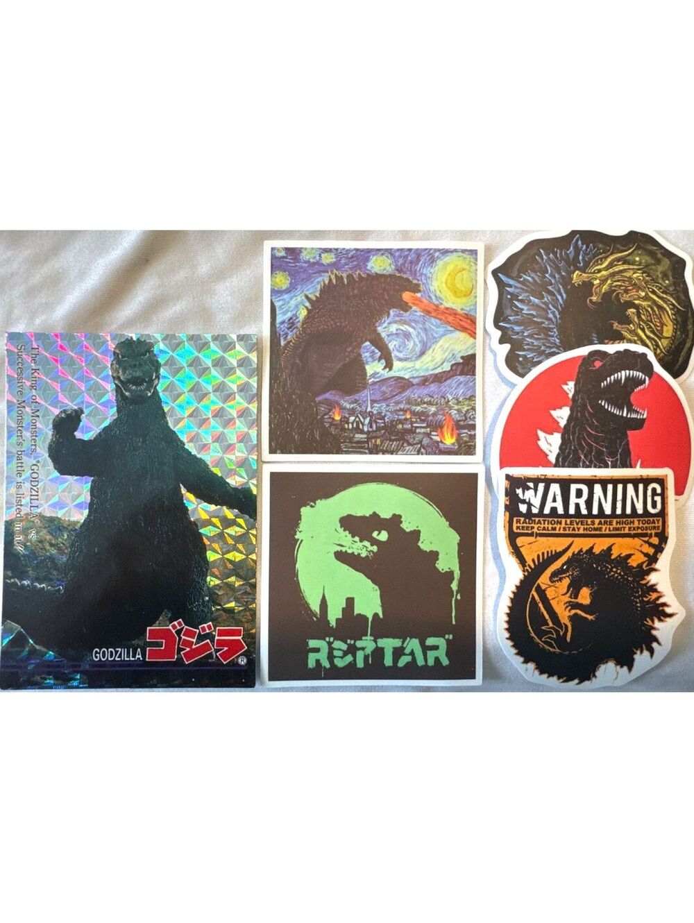 1995 Amada Godzilla prism card #35 Showa-era Godzilla & 5 Stickers NM